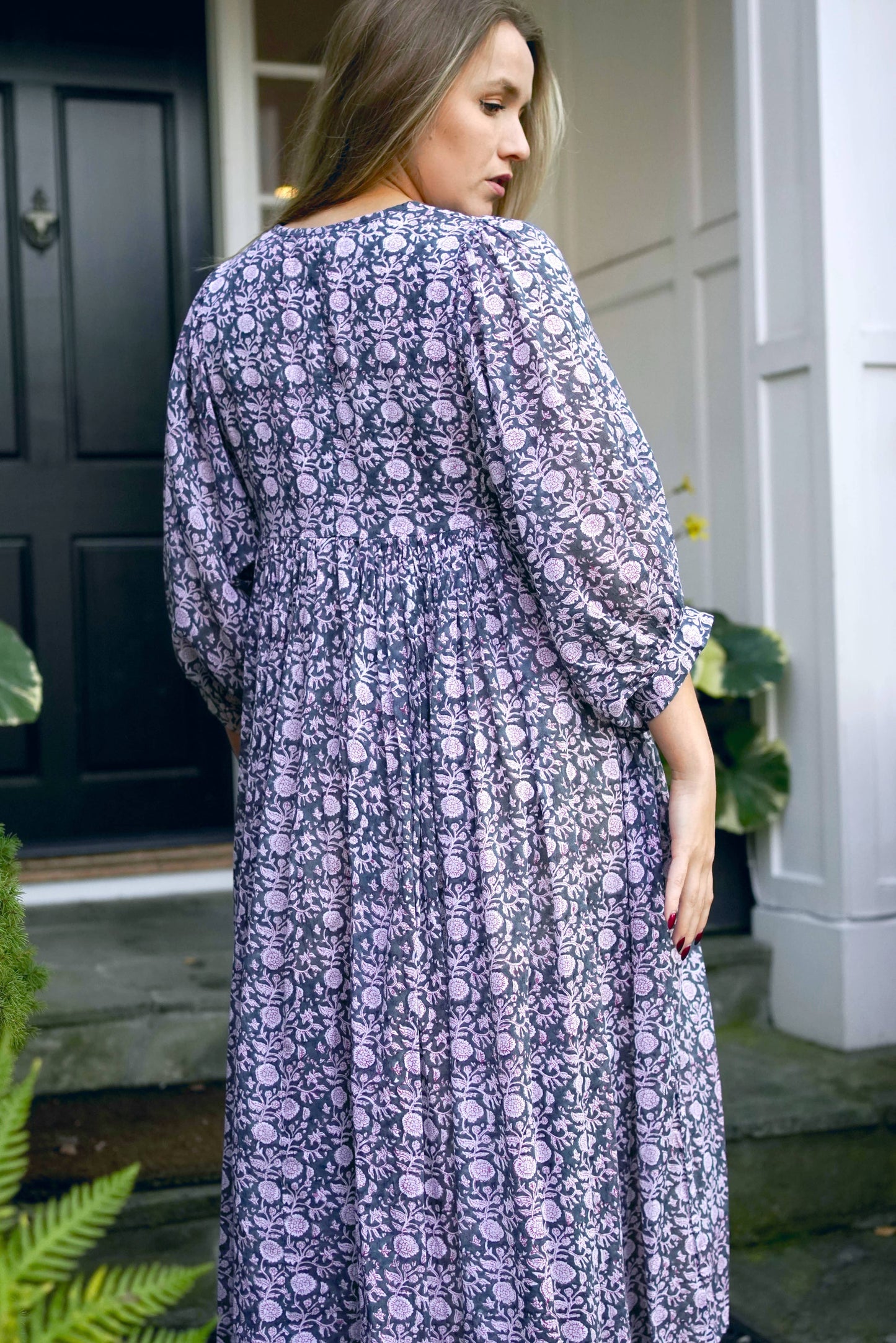 Dolma - Mylah Midi Dress Block Printed Grey : Dk grey (But States Olive on Package) / Medium