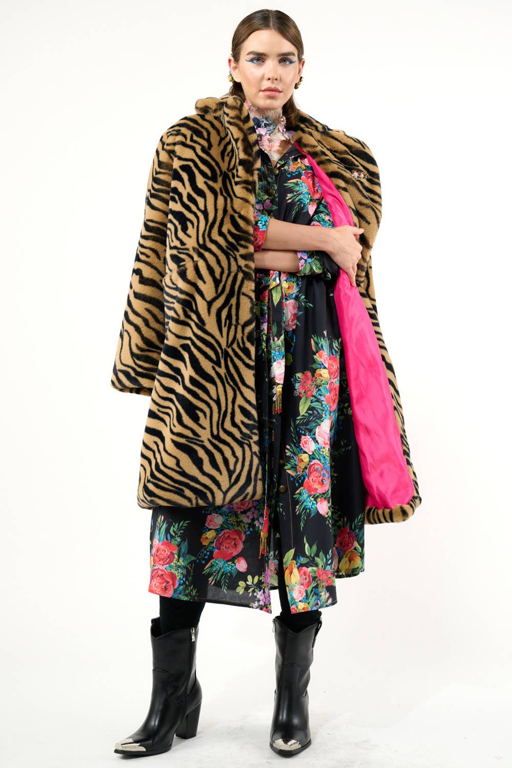 Aratta - Zinnia Shirt-Dress: Black Floral / M
