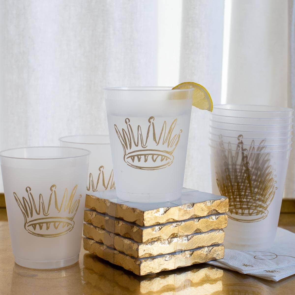 La Couronne  Crown Party Cups   Frosted/Gold   16oz   Set of 10